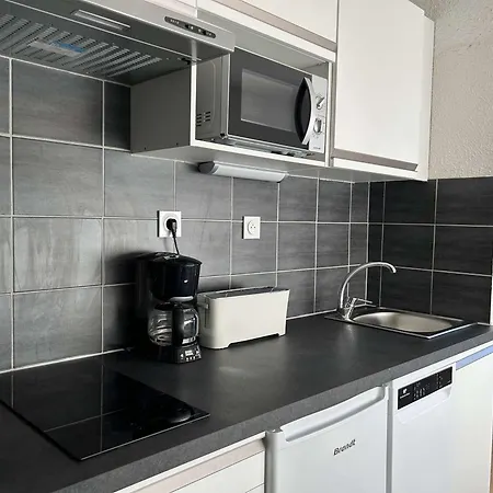 Coquet A Avec Parking, Ideal Pour 3 Personnes - Fr-1-330d-64 * Montgenevre